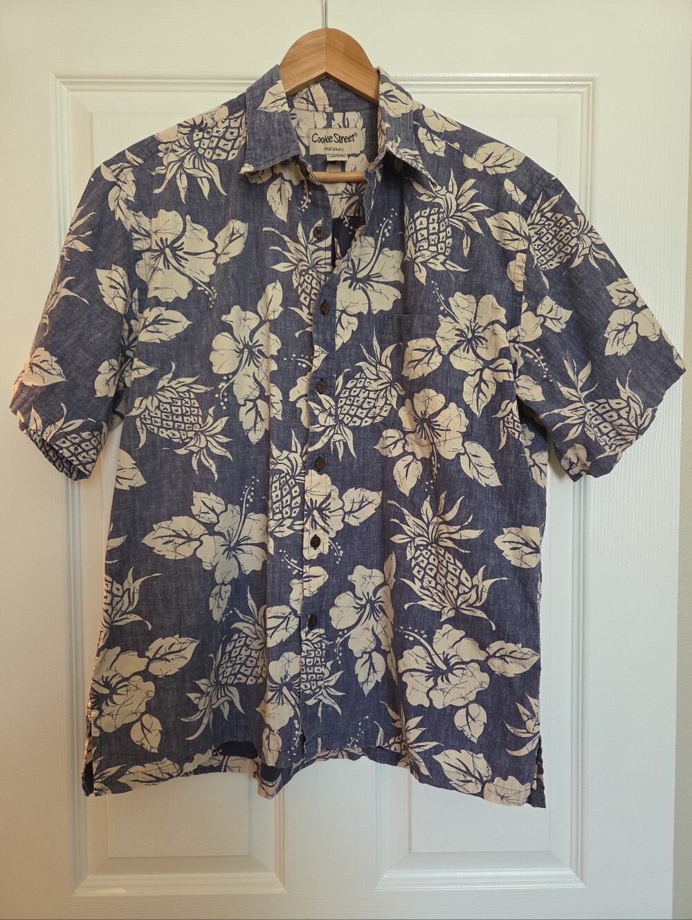 COOKE STREET Hawaiian Aloha shirt Pineapples Reverse Print